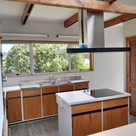 IN THE CENTRE! - Photo 4