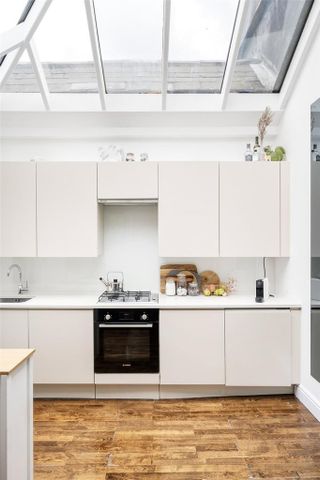 1 bedroom penthouse to rent - Photo 4
