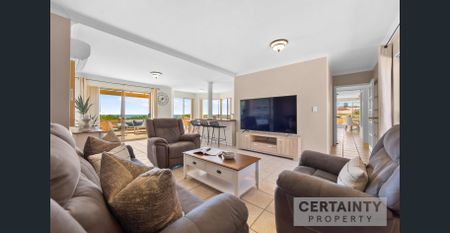 Beautiful Beachside 4x3 home in Ocean Reef on 1226sqm Land - Photo 4