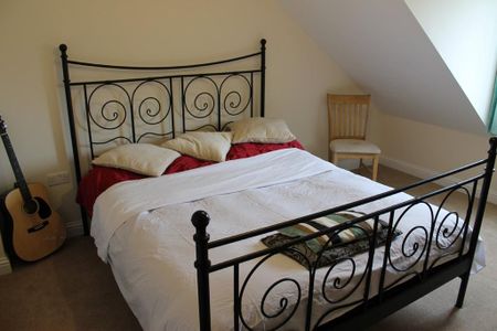 3 bedroom semi-detached house to rent - Photo 3