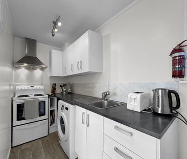 Welcome home to 43A Tauhinu Road. - Photo 1