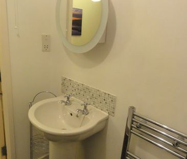 1 Bed Flat, Rusholme, M14 - Photo 5