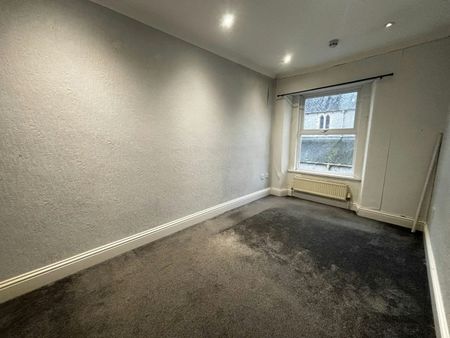 Flat to rent on - Photo 5