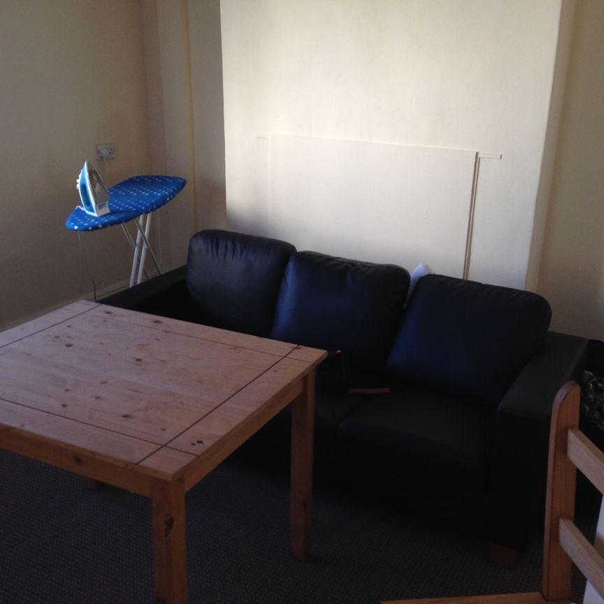 Room in a Shared House, Chester Street, BS5 - Photo 1