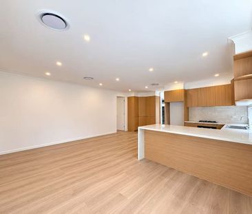 Brand New 5 Bedrooms House Available Now - Photo 3