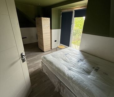 Studio Flat, Bellingham Road, SE6 - Photo 1