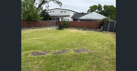 HOUSE FOR RENT - Photo 3