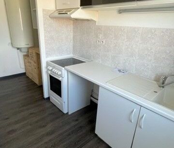 Location Appartement 2 pièces 51m² MONT DE MARSAN 40000 - Photo 4