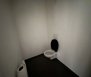 Sehr geräumige 3 Zimmer Genossenschaftswohnung mit Balkon - Photo 2