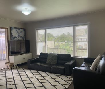 90A Matipo Road, Te Atatu Peninsula, Auckland - Photo 3