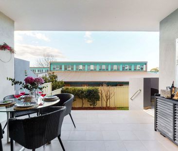 Beautifully Updated Home with Private Garden Escape! - Photo 5