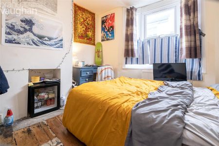 4 bedroom terraced house to rent - Photo 5