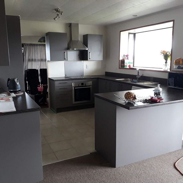 Sunny & warm with fantastic views. Pet friendly. - Photo 1