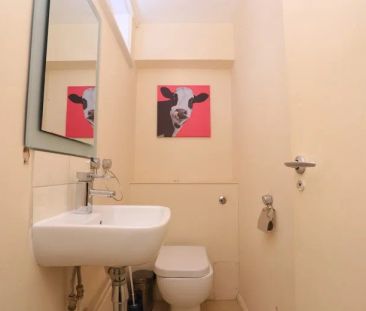 Fairlie Court – Room 1 - Photo 3
