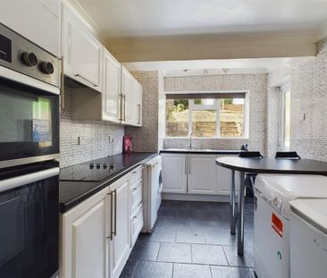 Coombe Road, Brighton - Photo 2