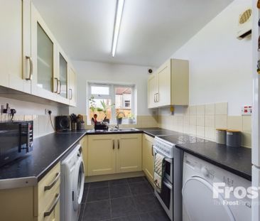 Percy Avenue, Ashford, Surrey,TW15 - Photo 4