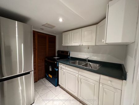 For Lease - 7 Resolution Crescent Unit# Lower A, Toronto, Ontario - Photo 2