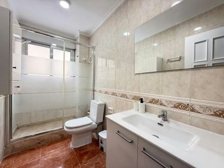 Avinguda de Peris i Valero, Valencia, Valencian Community 46004 - Photo 3