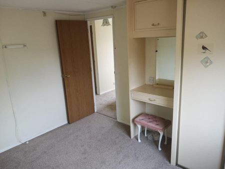 2 bedroom park home to rent - Photo 5