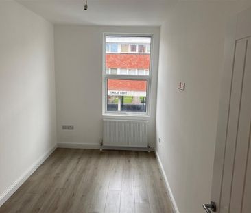 2 BED Apartment To rent - Photo 1