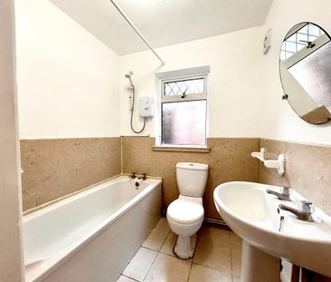 3 bedroom terraced house to rent - Photo 5