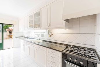 APARTAMENTO T2 NO ARNEIRO - CARCAVELOS