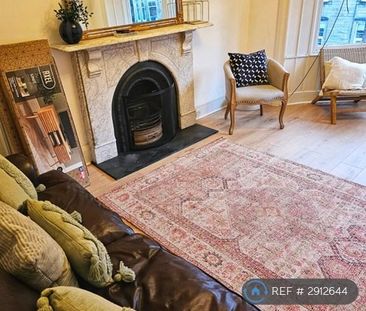 3 bedroom flat to rent - Photo 1