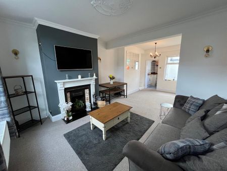 3 bedroom terraced house to rent - Photo 2