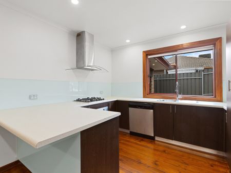 AMAZING & SPACIOUS! - Photo 2