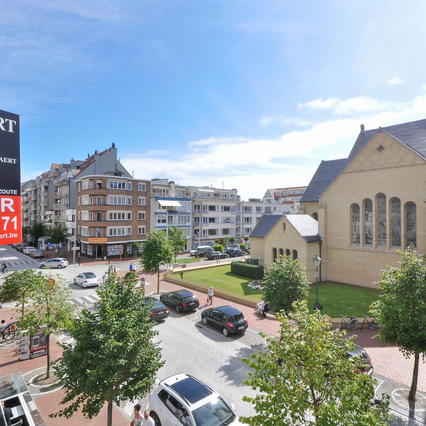 Zonnig, ongemeubeld appartement, gelegen op de Dumortierlaan - Foto 1