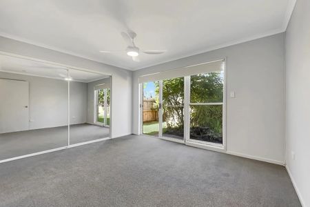 Unit 2/24 Ramilles Street, - Photo 3