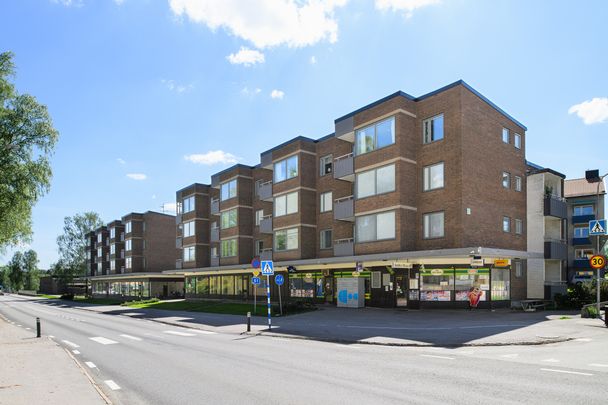 Bergslagsvägen, Finspång - Photo 1
