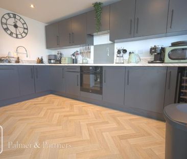 2 bedroom apartment to rent - Photo 3