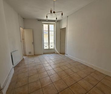 Location Appartement 2 pièces 49m² - Photo 5