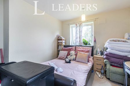 1 bedroom apartment to rent Marlfield Court, South Lane, KT3 - Photo 5