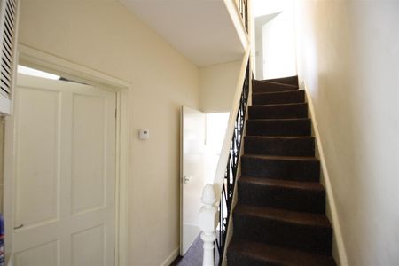 3 Bed House To Let On Fanny Street, Cathays - Photo 2