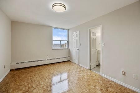 For Lease - 755 Steeles Avenue Unit# 1201, Toronto, Ontario - Photo 4