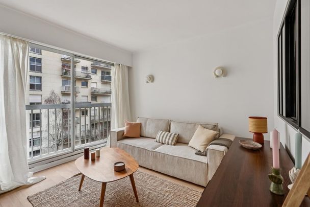 Location Appartement 2 pièces Meublé 33m² PARIS 16 75116 - Photo 1
