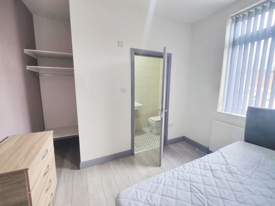 Johnson Road, BIRMINGHAM, B23 - Photo 1