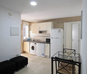 2-bedroom apartment for rent in Puerta del Ángel, Madrid - Photo 3