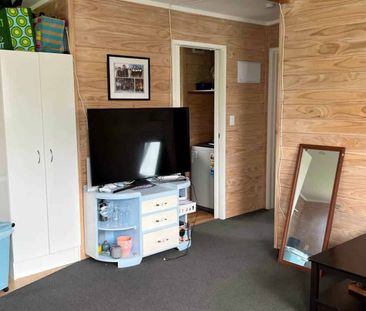 Two Bedrooms - Photo 3