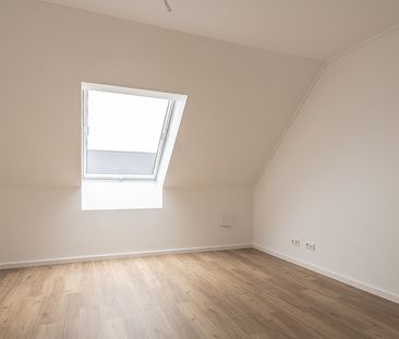 5 ZIMMER-MAISONETTE MIT EINBAUKÜCHE, EIGENEM GARTEN UND 2 STELLPLÄTZEN - Photo 6