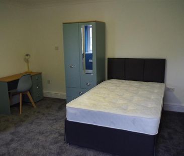 29 bedroom detached house to rent - Photo 3