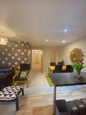 2 Bed Flat, Cranston Street, G3 - Photo 1