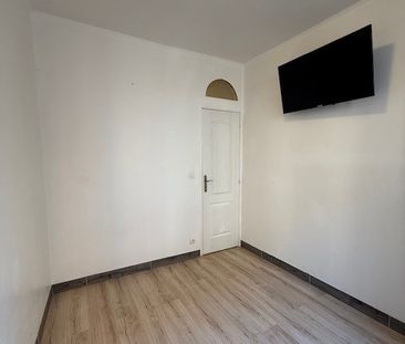 Location Appartement 2 pièces 27m² HYERES 83400 - Photo 4