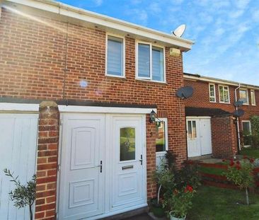 Swanholm Gardens, Calcot, RG31 - Photo 2