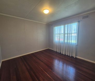 Lovely 2 Bedroom Unit In Chatham - Water & Lawns Included! - Photo 4