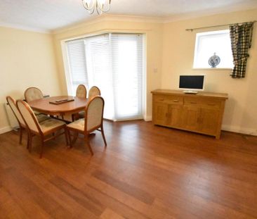 3 bedroom apartment to rent - Photo 5