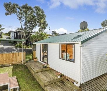 Lovely Lockwood home close to the beach - Photo 6