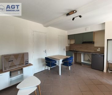 Location Appartement 1 pièce 22m² BEAUVAIS 60000 - Photo 2